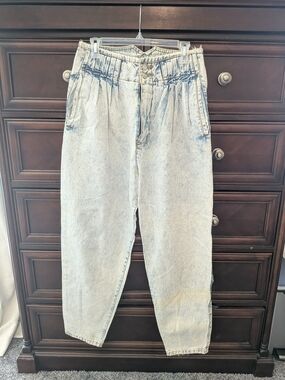 Vintage Jordache Light Wash High-Waist Jeans